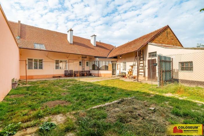 Prodej rodinného domu, Kojátky, 187 m2