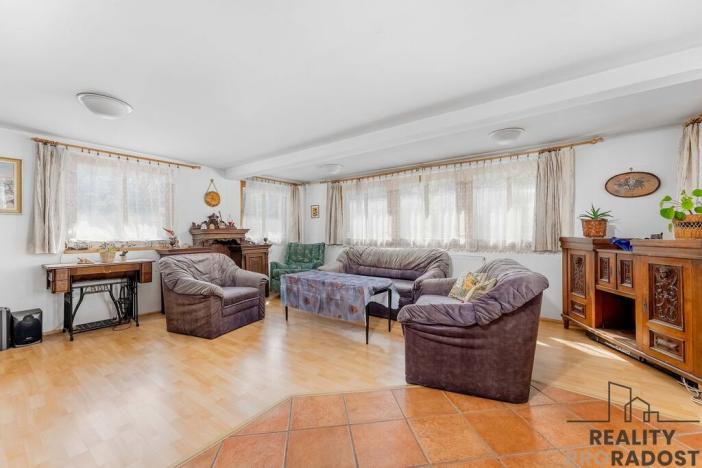 Prodej rodinného domu, Žďárec, 360 m2