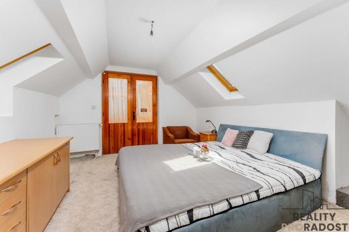 Prodej rodinného domu, Žďárec, 360 m2