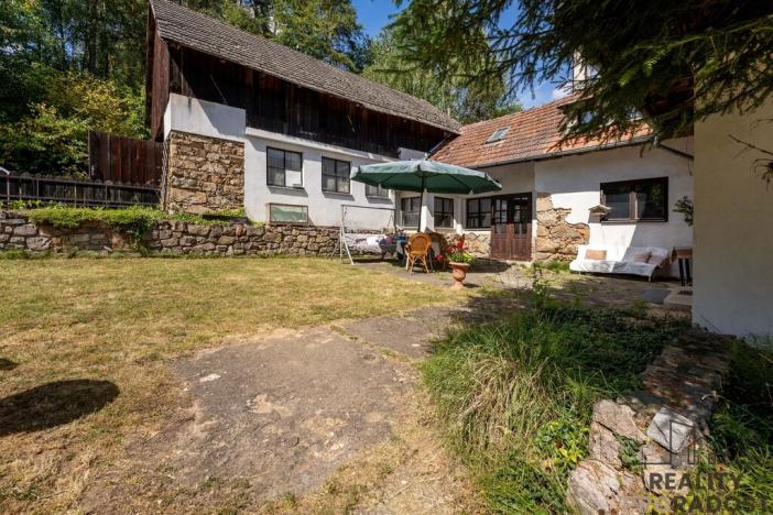 Prodej rodinného domu, Žďárec, 360 m2