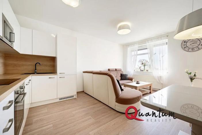 Prodej bytu 2+kk, Praha - Uhříněves, Oty Bubeníčka, 46 m2