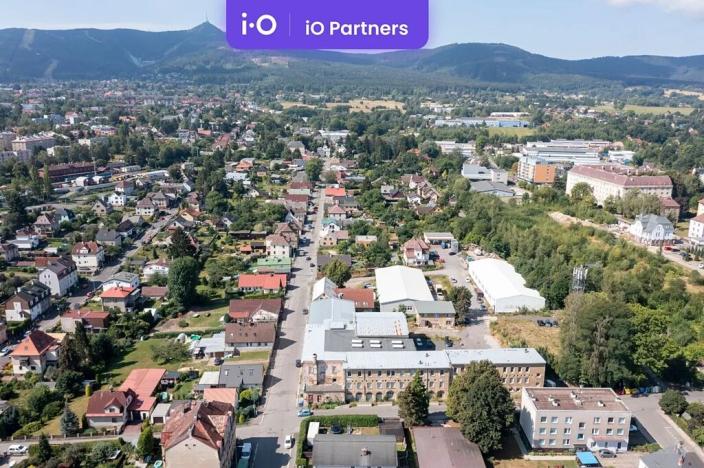 Pronájem kanceláře, Liberec, Volgogradská, 1500 m2