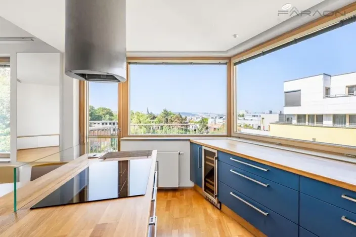 Prodej bytu 4+kk, Praha - Žižkov, Jeseniova, 125 m2