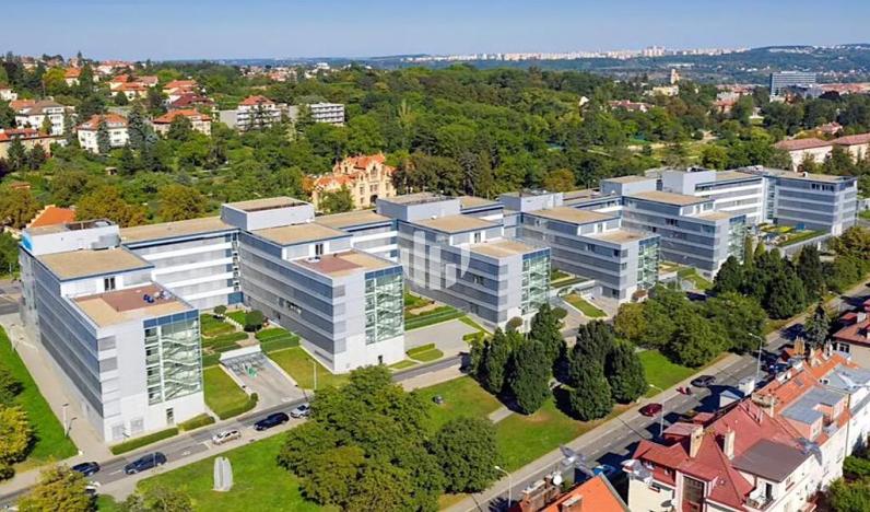 Pronájem kanceláře, Praha - Dejvice, Evropská, 560 m2