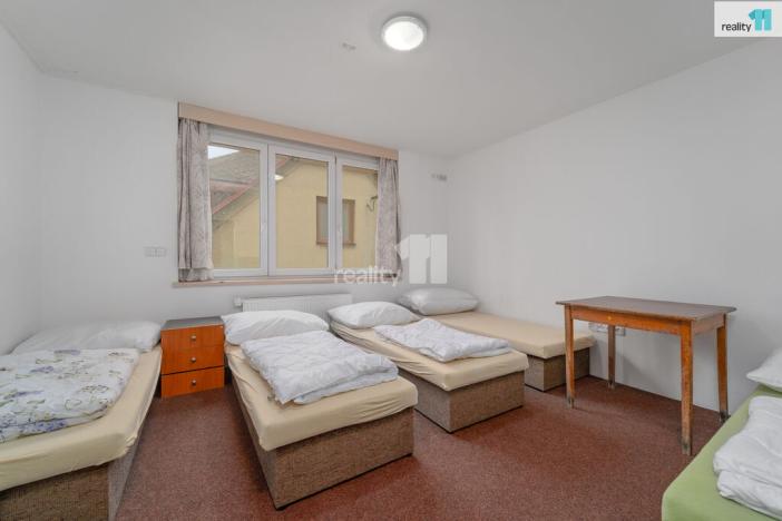 Prodej činžovního domu, Zlín - Louky, Růžová, 600 m2