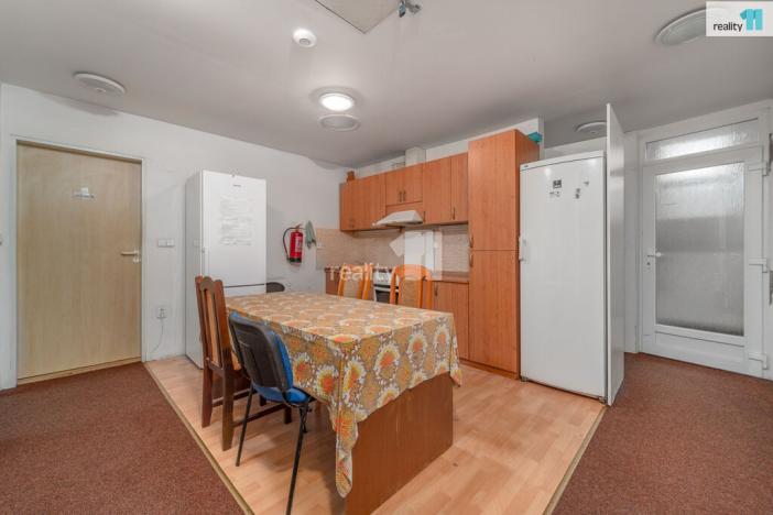 Prodej činžovního domu, Zlín - Louky, Růžová, 600 m2