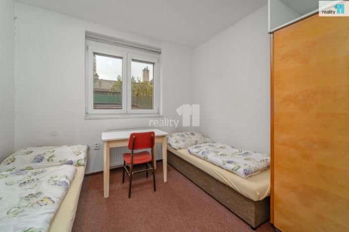 Prodej činžovního domu, Zlín - Louky, Růžová, 600 m2