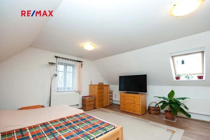 Prodej rodinného domu, Obříství, Svatopluka Čecha, 300 m2