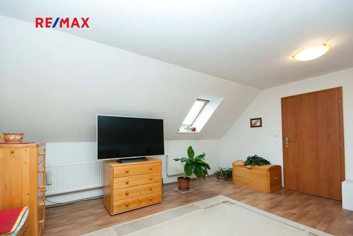 Prodej rodinného domu, Obříství, Svatopluka Čecha, 300 m2