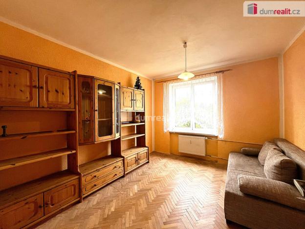 Prodej bytu 3+1, Bukovany, 83 m2