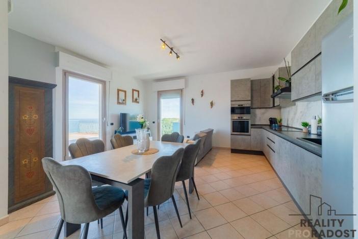 Prodej bytu 4+kk, Silvi,Itálie, 110 m2