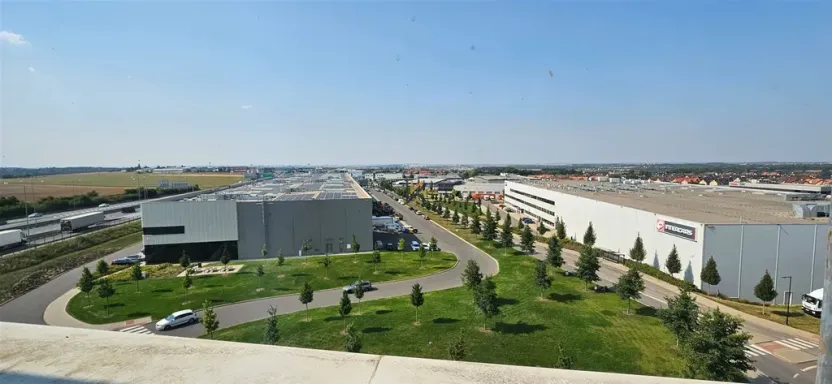 Pronájem kanceláře, Nupaky, okres praha-východ, 322 m2