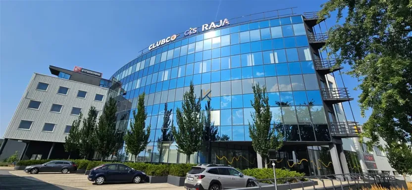 Pronájem kanceláře, Nupaky, okres praha-východ, 555 m2