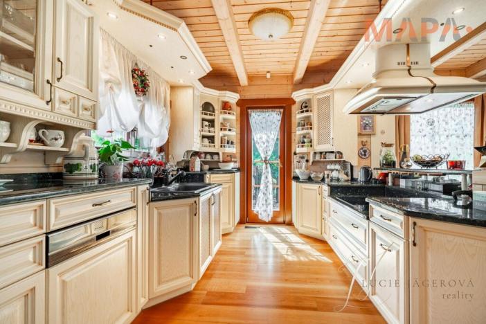 Prodej rodinného domu, Libeř, 258 m2