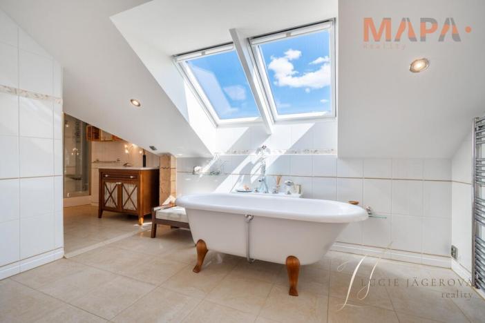 Prodej rodinného domu, Libeř, 258 m2