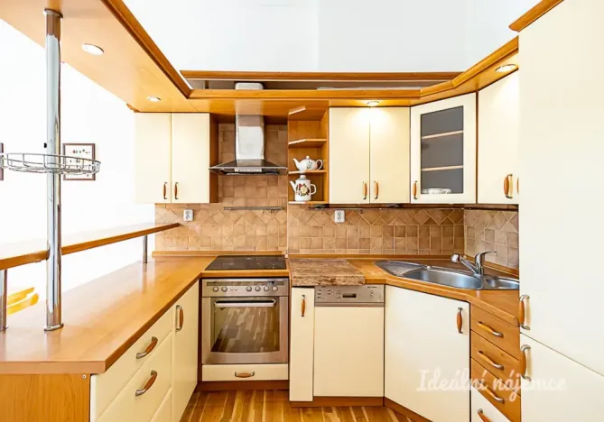 Pronájem bytu 2+1, Praha - Vinohrady, Slavíkova, 77 m2