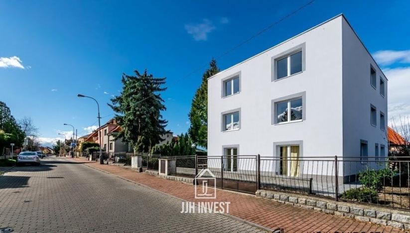 Pronájem bytu 2+kk, Praha - Vinoř, Moravanská, 57 m2