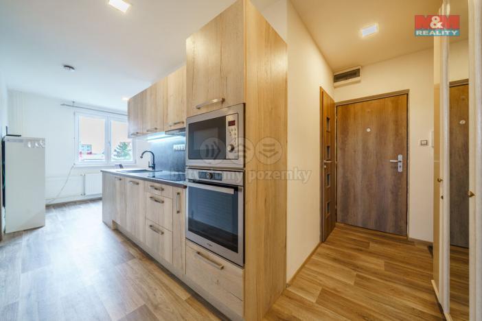 Prodej bytu 3+1, Nová Role, Nádražní, 58 m2