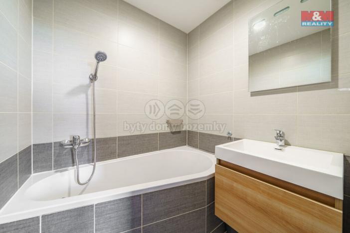 Prodej bytu 3+1, Nová Role, Nádražní, 58 m2