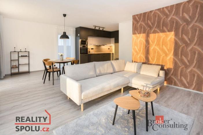 Prodej rodinného domu, Pečky - Velké Chvalovice, Za Statkem, 166 m2