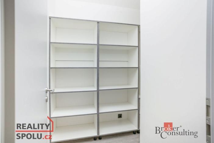 Prodej rodinného domu, Pečky - Velké Chvalovice, Za Statkem, 166 m2