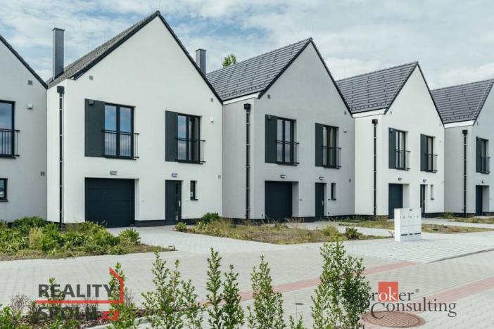 Prodej rodinného domu, Pečky - Velké Chvalovice, Za Statkem, 166 m2