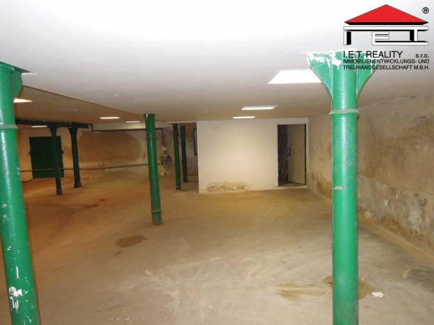 Pronájem skladu, Ostrava, Poděbradova, 288 m2
