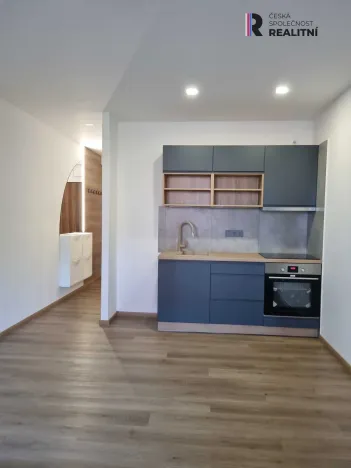 Pronájem bytu 1+kk, Vsetín, Dolní Jasenka, 27 m2