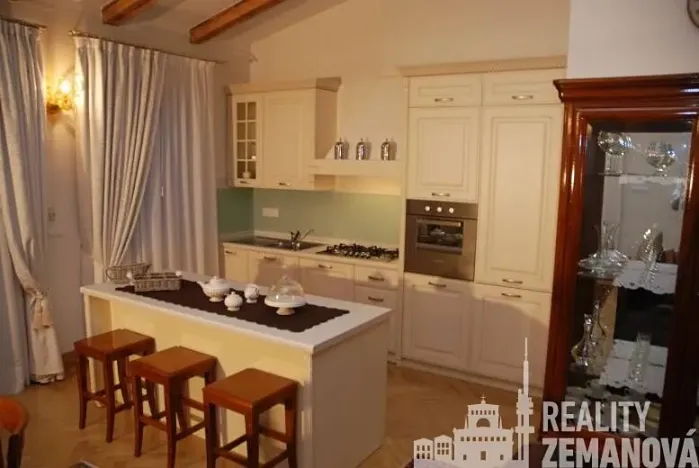 Pronájem bytu 2+kk, Praha - Vinohrady, Italská, 72 m2