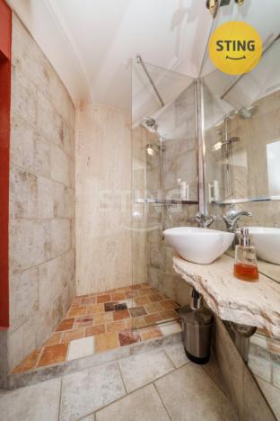 Prodej ubytování, Štramberk, Náměstí, 2230 m2