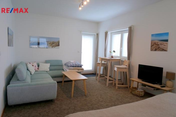 Pronájem bytu 1+kk, Hradec Králové - Nový Hradec Králové, Pod Zámečkem, 40 m2