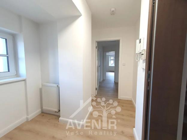 Prodej bytu 2+kk, Jablonec nad Nisou, Anenské náměstí, 68 m2