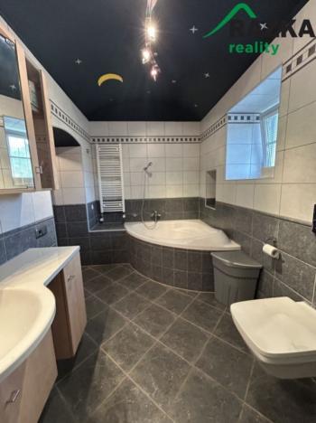 Prodej rodinného domu, Chodský Újezd - Dolní Jadruž, 400 m2