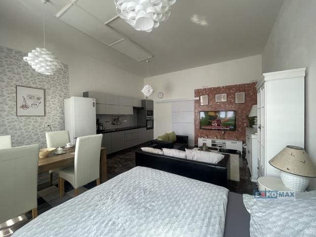 Prodej bytu 1+kk, Břeclav, Sady 28. října, 57 m2