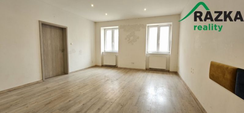 Prodej rodinného domu, Plzeň, nám. T.G. Masaryka, 263 m2