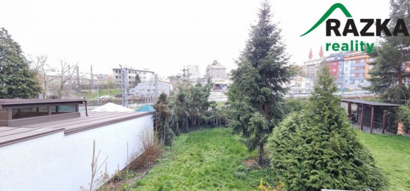 Prodej rodinného domu, Plzeň, nám. T.G. Masaryka, 263 m2