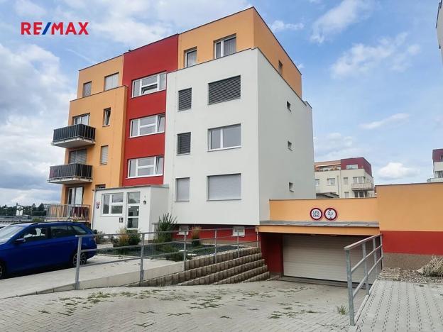 Pronájem bytu 3+kk, Praha - Černý Most, Dobrovolného, 64 m2
