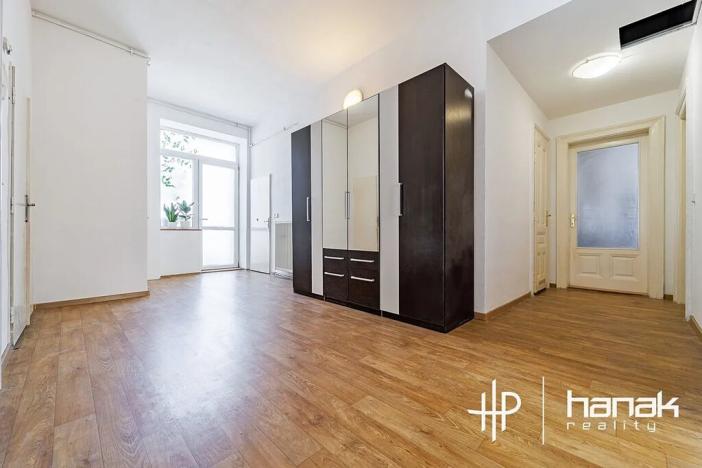 Prodej bytu 3+1, Olomouc, Komenského, 116 m2