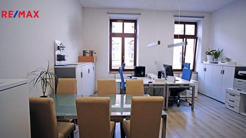 Prodej kanceláře, Znojmo, Havlíčkova, 537 m2
