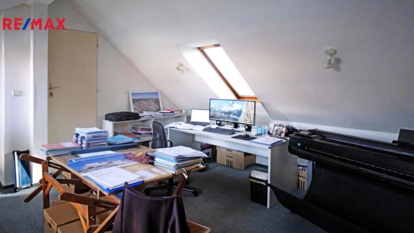 Prodej kanceláře, Znojmo, Havlíčkova, 537 m2