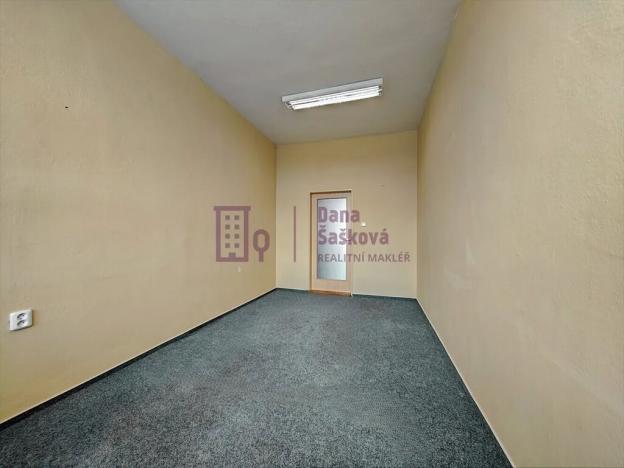 Pronájem kanceláře, Jindřichův Hradec, Pravdova, 14 m2
