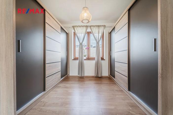 Prodej rodinného domu, Kolín, K Ovčárům, 144 m2