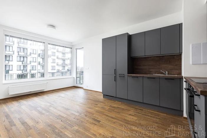 Pronájem bytu 2+kk, Praha - Vysočany, Smržových, 52 m2