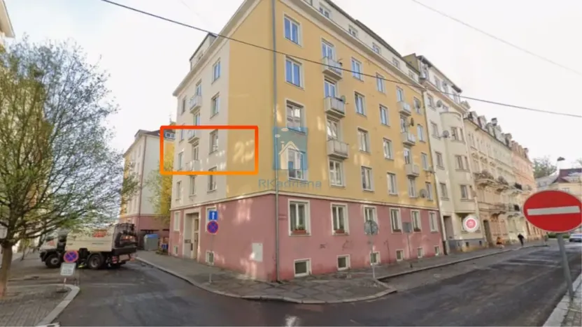 Prodej bytu 2+1, Karlovy Vary, K. Čapka, 56 m2