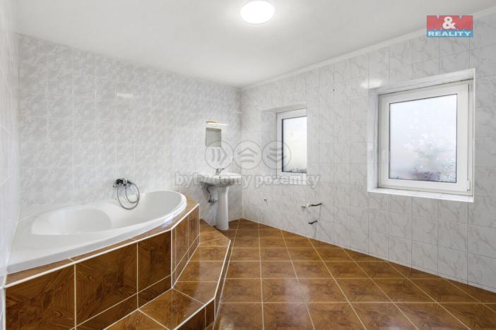 Prodej rodinného domu, Chroustovice, náměstí Josefa Haška, 185 m2