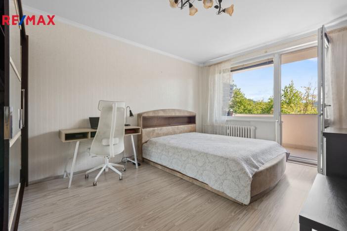 Prodej bytu 3+1, Karlovy Vary - Rybáře, Chomutovská, 60 m2