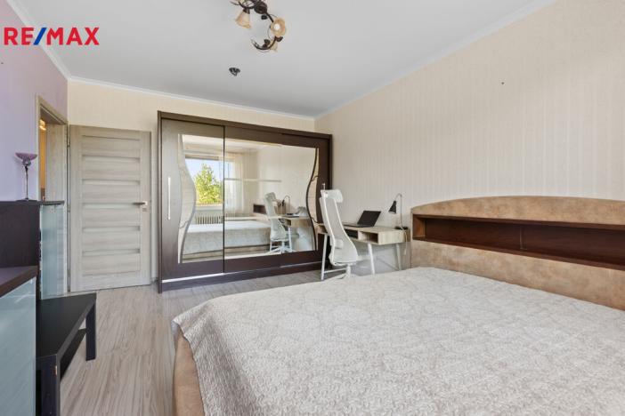Prodej bytu 3+1, Karlovy Vary - Rybáře, Chomutovská, 60 m2