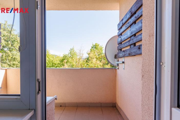Prodej bytu 3+1, Karlovy Vary - Rybáře, Chomutovská, 60 m2