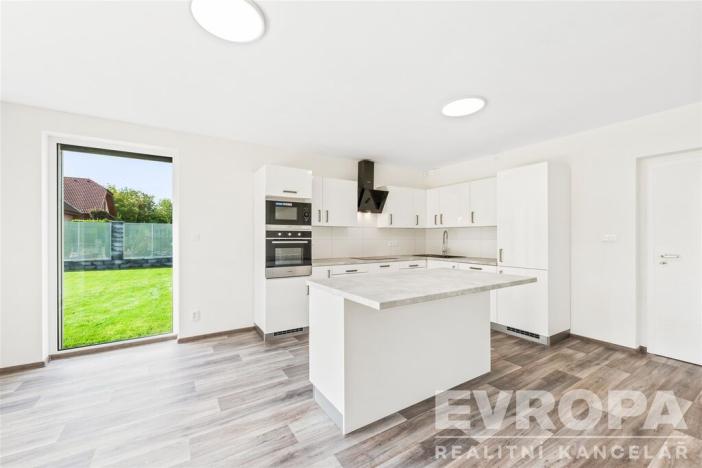 Pronájem rodinného domu, Líbeznice, Jižní, 320 m2