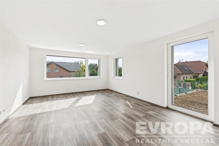 Pronájem rodinného domu, Líbeznice, Jižní, 320 m2